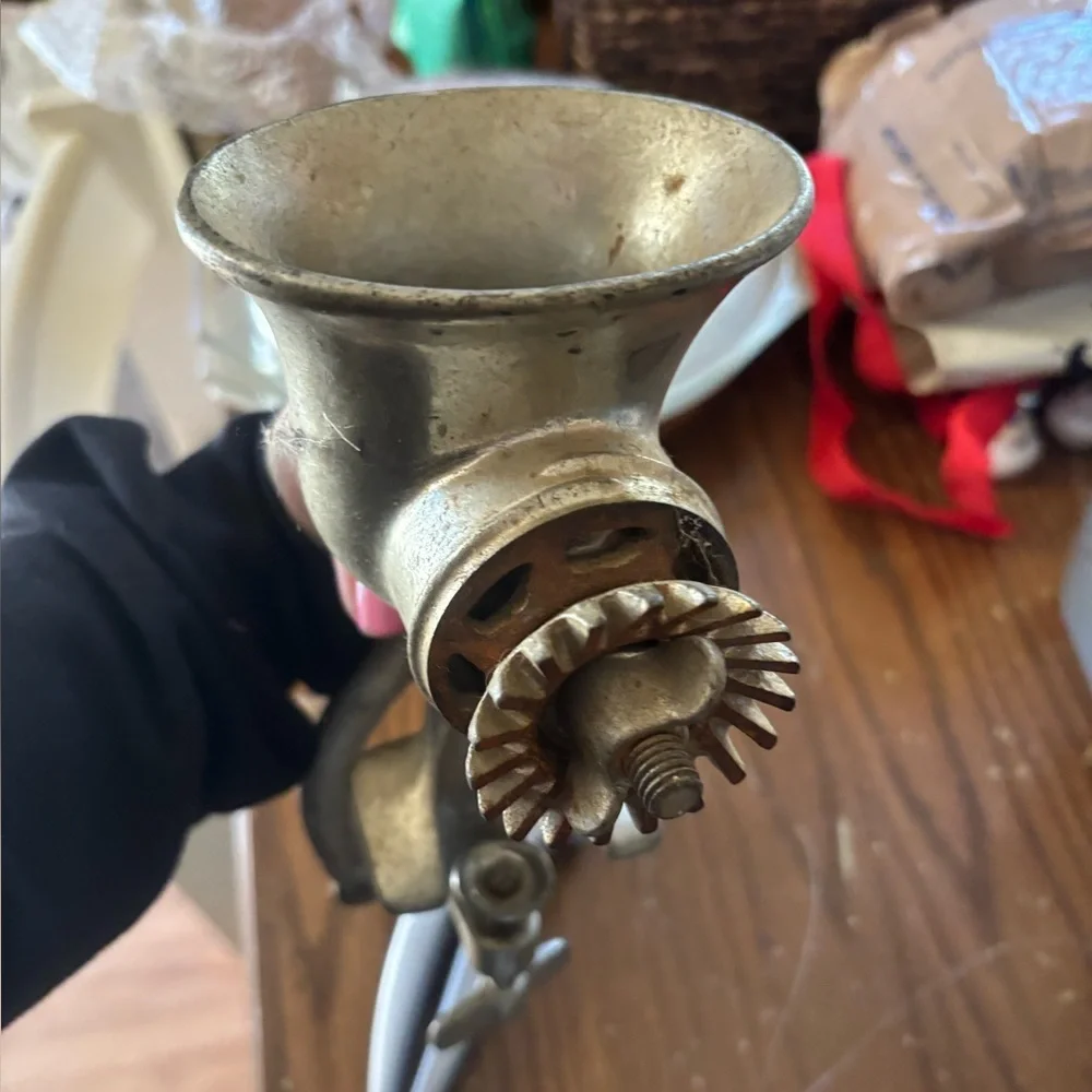 Vintage Universal No. 2 food chopper/meat grinder and 2-in-1 garlic press